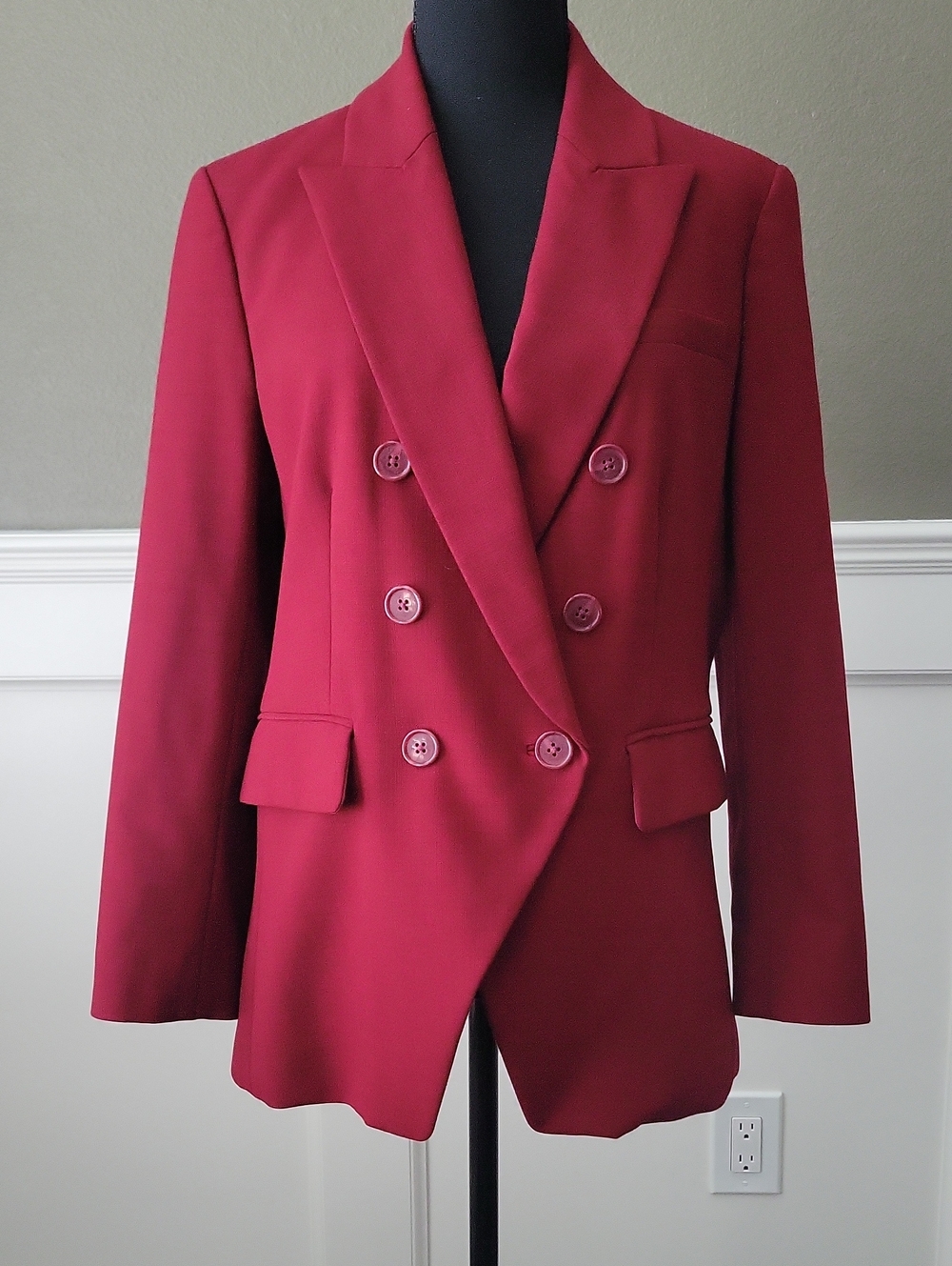Elie Tahari Double-Breasted Burgundy Blazer
